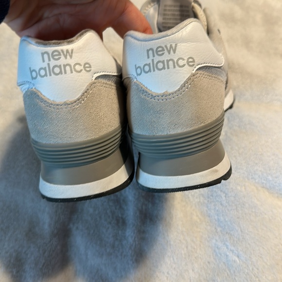 New Balance 574s. Women9.5 or men 8 - Picture 7 of 8